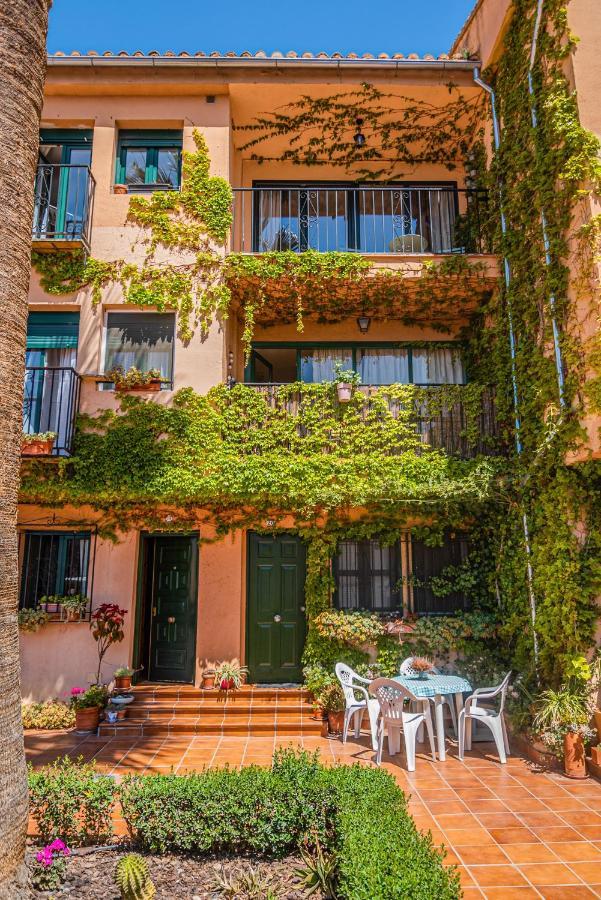 Tuguest Alhacaba Apartment - Free Parking Granada Esterno foto